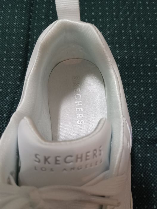 Sapatilhas brancas de senhora skechers 36