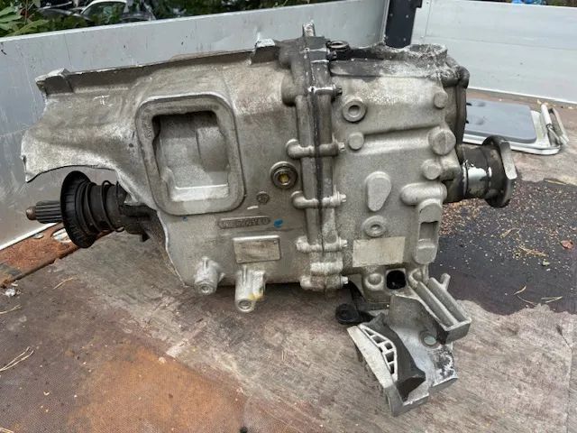 SKRZYNIA BIEGÓW MERCEDES VARIO 818 4.2 DIESEL MANUALNA A9722610301