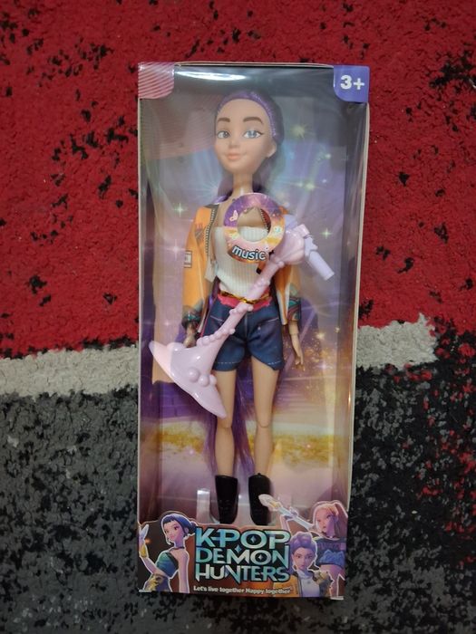 Boneca Rumi Articulada