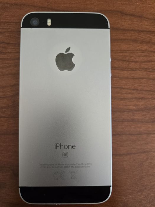 Apple iphone SE.