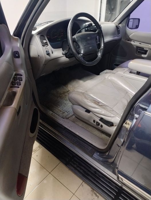 Продам Ford explorer
