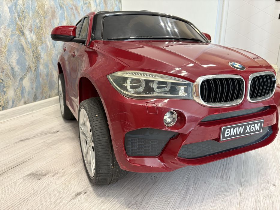Дитячий електромобіль BMW x6m