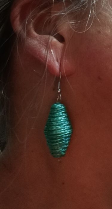 Dois pares de brincos