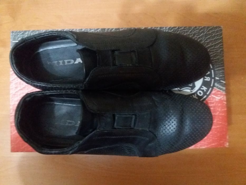 Туфлі макасини 40р. Міда