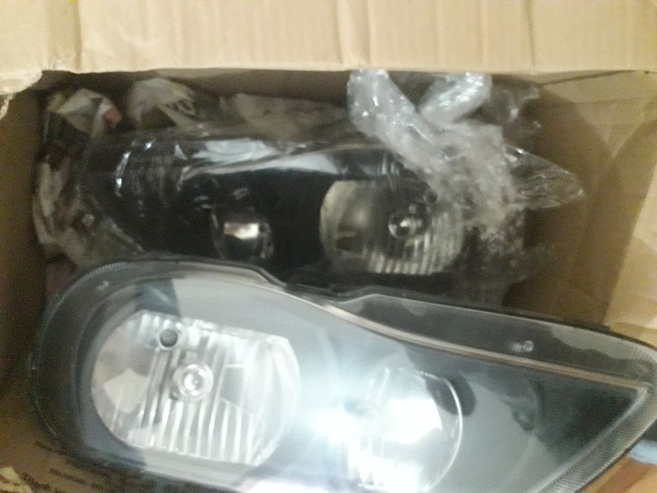 Farois / Opticas MG ZR MK2 2005 fundo negro