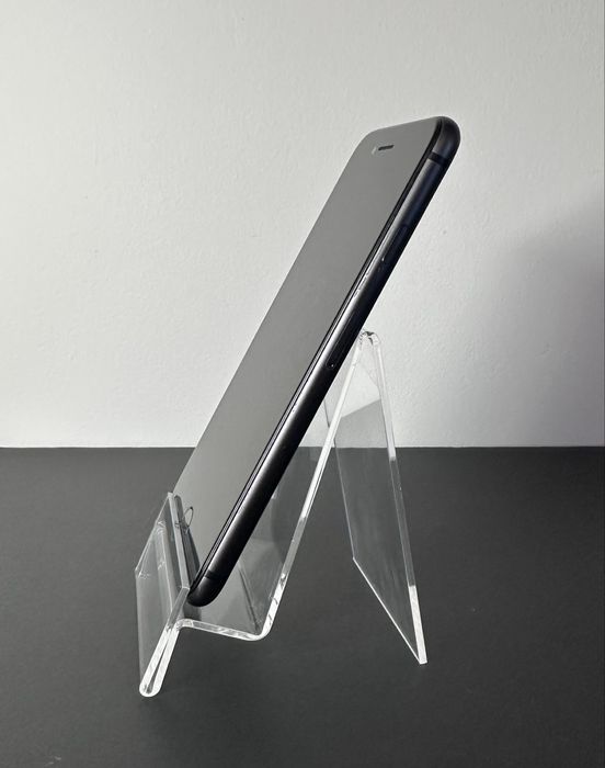 Iphone 8/64gb отличное состояние