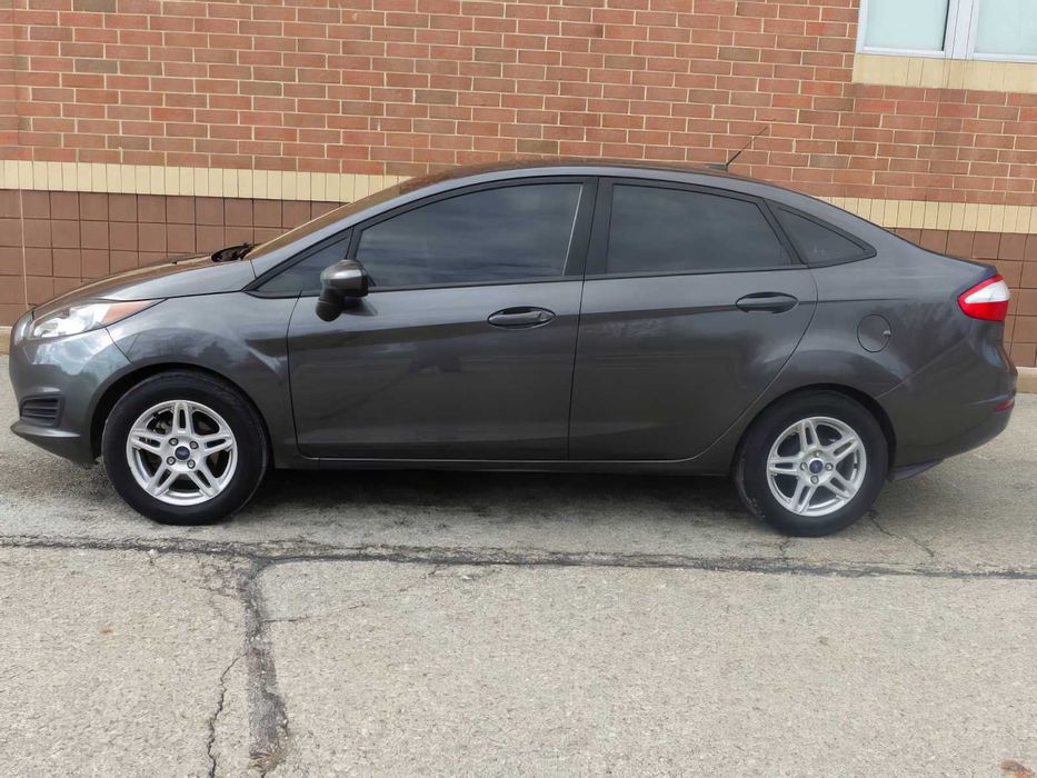 Ford Fiesta SE      2017