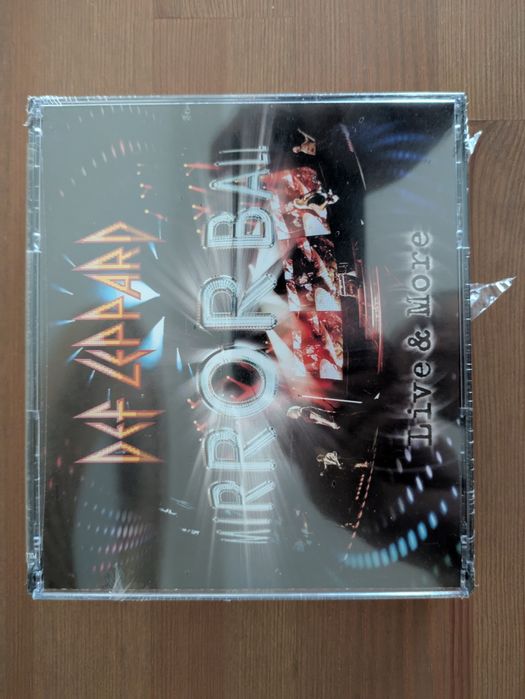 NOVO e SELADO - Duplo CD + DVD " Def Leppard - Live & More "