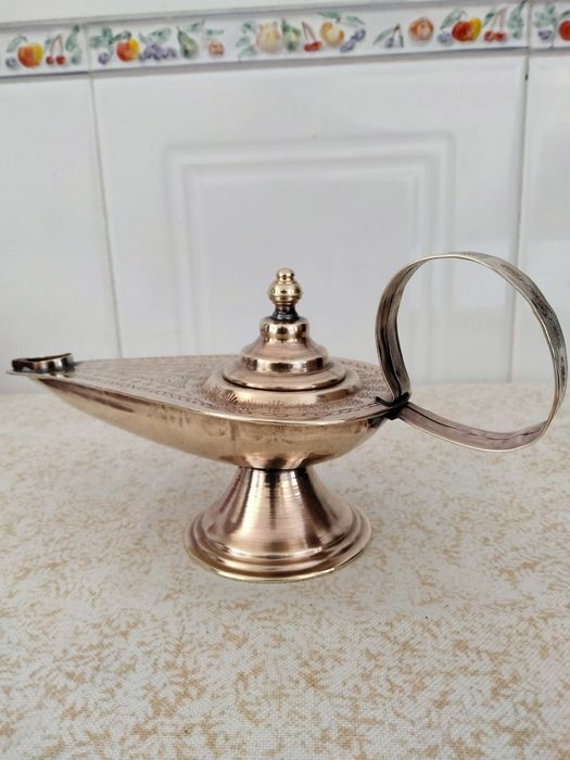 Jarra em latão de artesanato Marroquino e Lâmpada Aladino