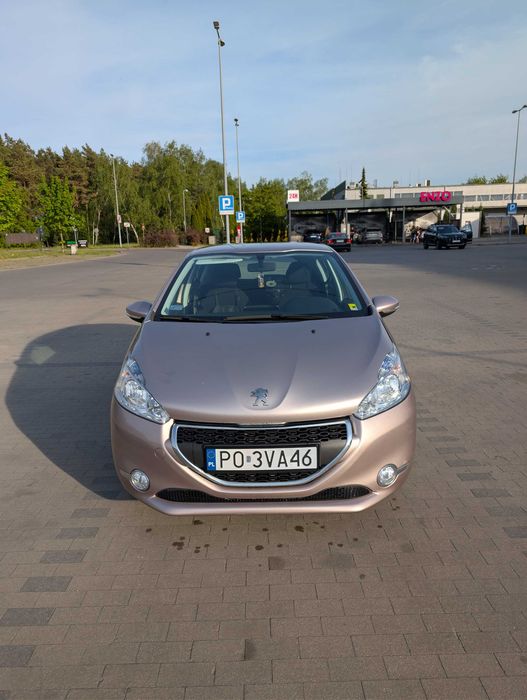 peugeot 208  polski salon, wymieniony rozrząd.