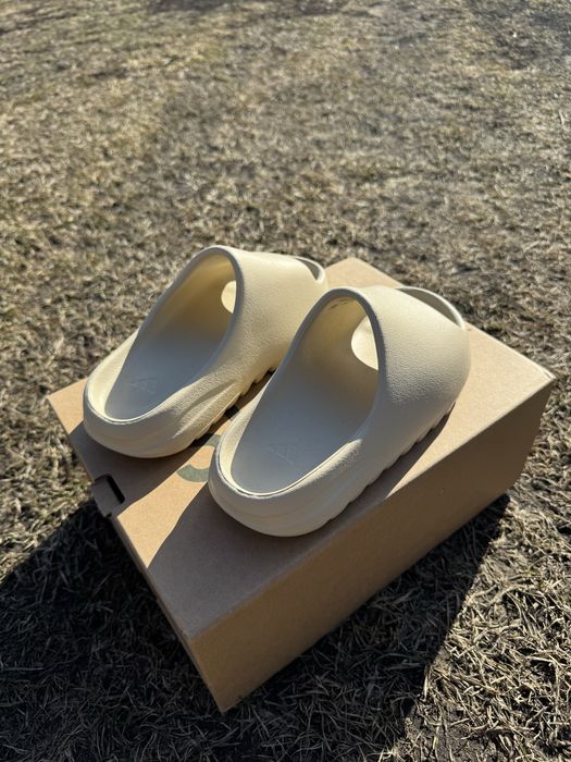 Adidas Yeezy Slide