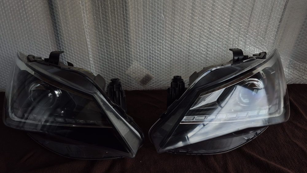 Komplet przedni lampy seat ibiza 4 xenon