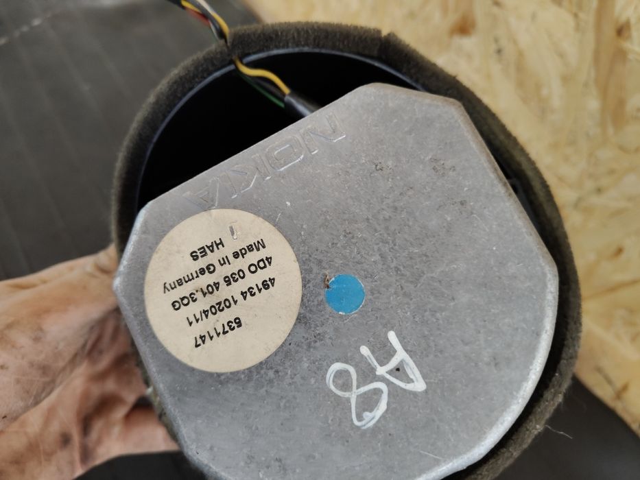 Głośnik audi A8 D2 audi passat skoda