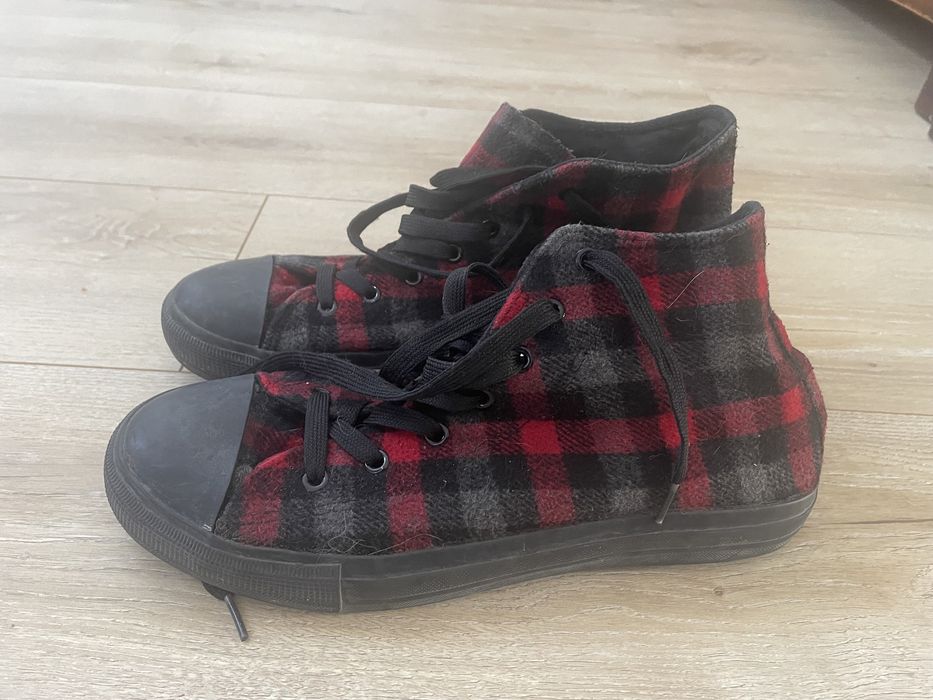 Trampki w kratkę ciepłe
