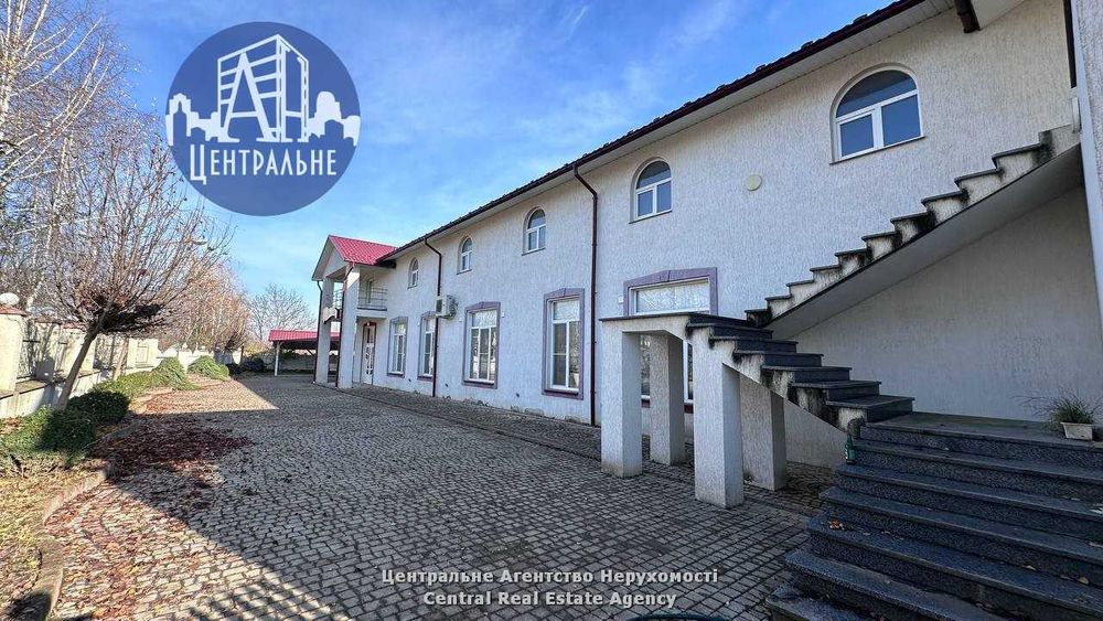 Продаж комерційного комплексу за 30 км від Чернівців