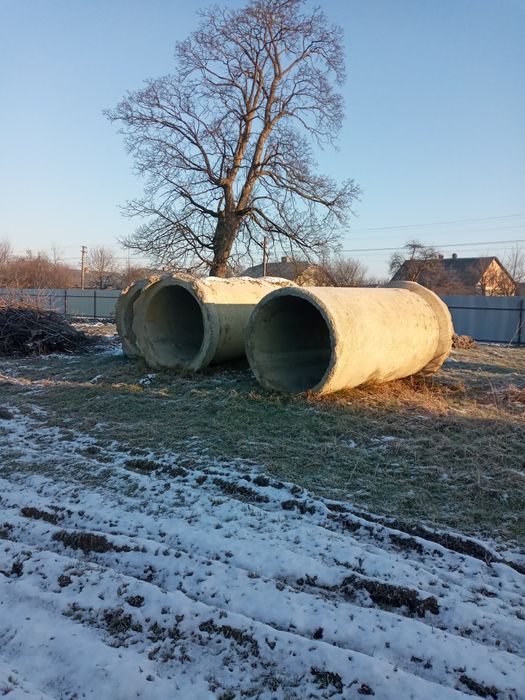 Залізобетонні труби різних діаметрів. М .Самбір.