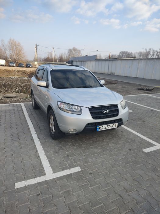 Продам или обменяю Санта Фе 2008 года  2,7 бензин коробка  автомат