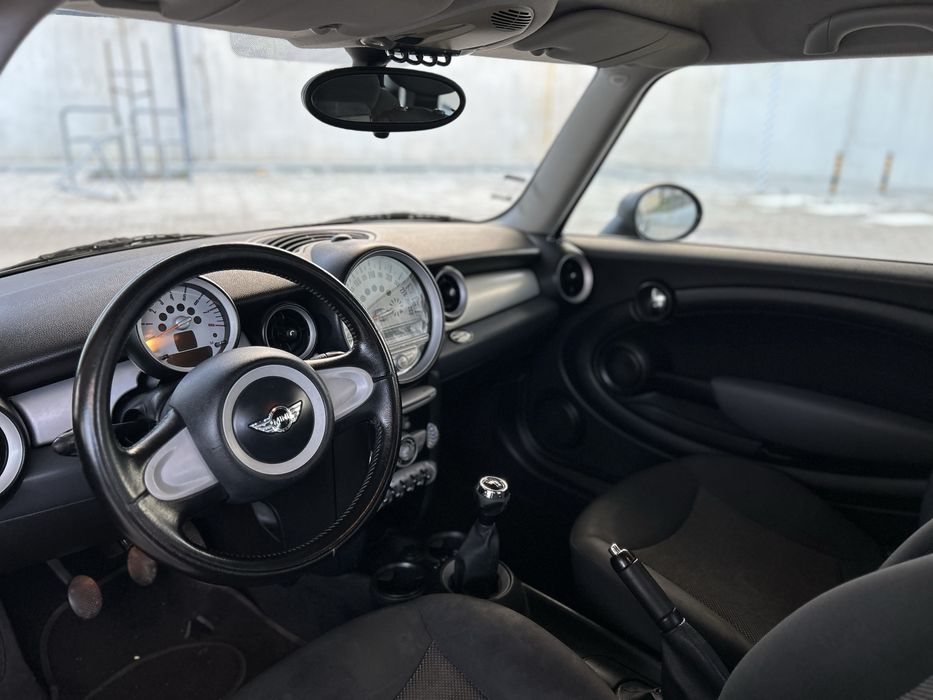 Mini Cooper 1.6 impecável 1 Só Dono