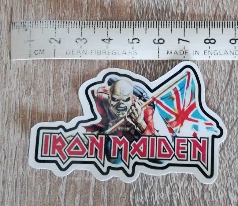 BD + autocolante Iron Maiden novos