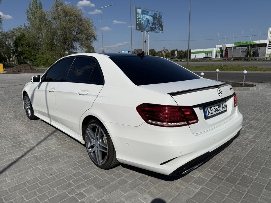 Mercedes-Benz в хорошем состояние