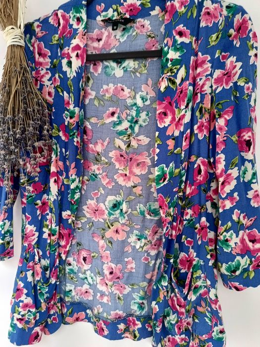 Żakiet narzutka w kwiaty New Look L