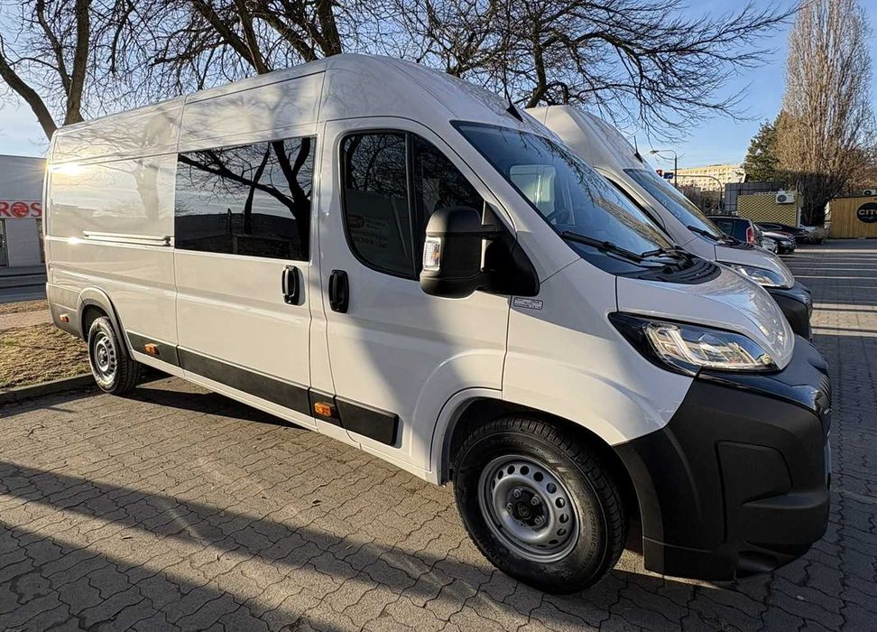 Wynajem busa, wypożyczalnia aut dostawczych, BEZ LIMITU KM [Boxer L4H2, 6-miejscowy]