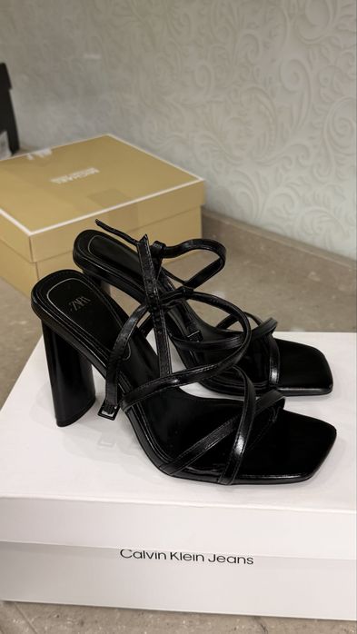 Туфли Zara,состяние хорошее