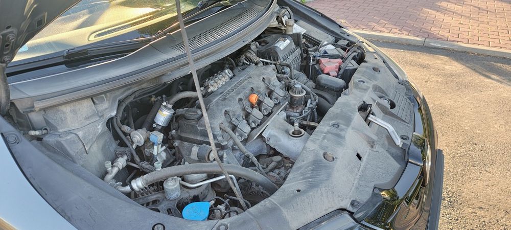 Honda Civic 1.8 + gaz (nowe opony wielosezonowe)