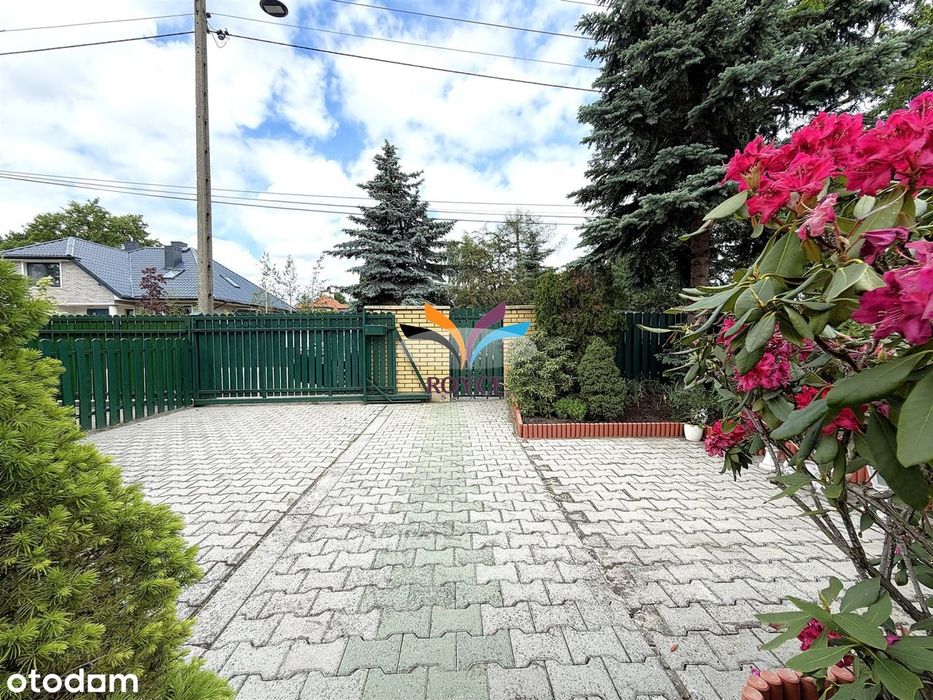Segment skrajny 126m2 działka 235m2 garaż klima