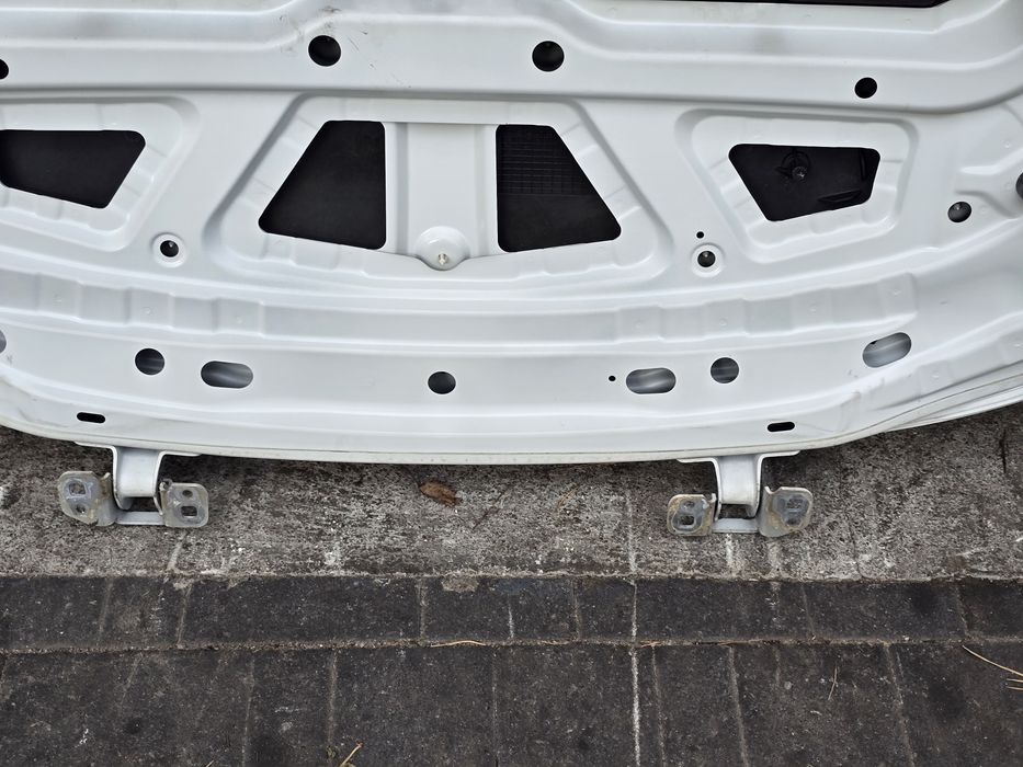 Pokrywa dachu BMW 1 E88 Cabrio 07-14 LAK. 300
