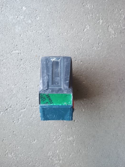 Laser krzyżowy Bosch GLL 2-15 punktowy
