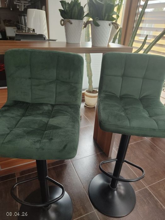 Hoker welurowy z oparciem