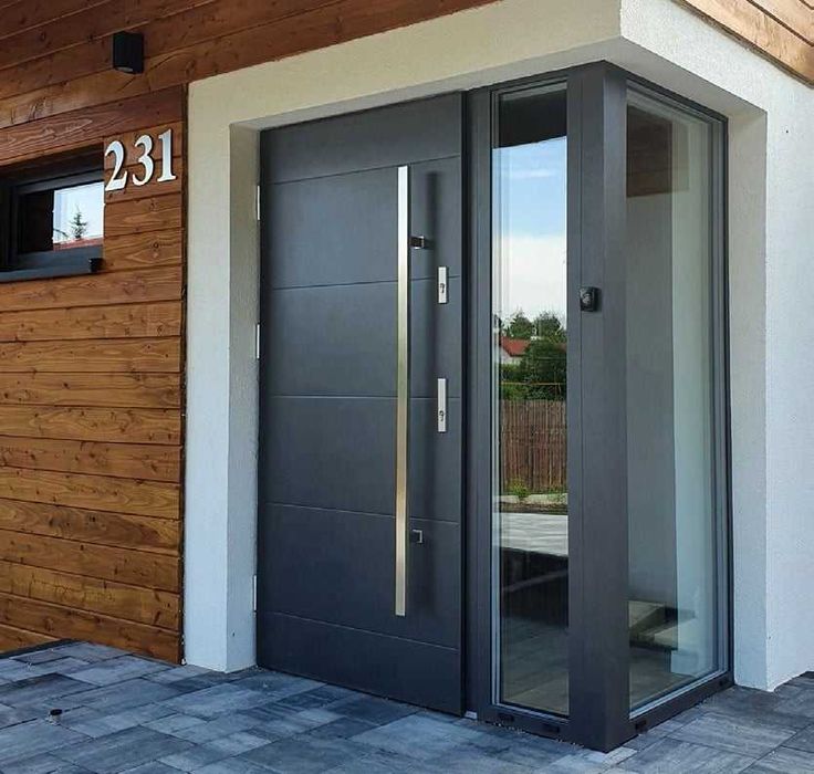 Okna, bramy, drzwi, parapety, panele. Sprzedaż i montaż