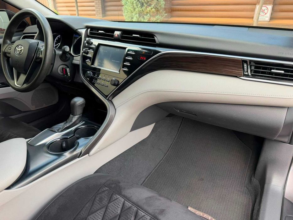 Toyota Camry 2017