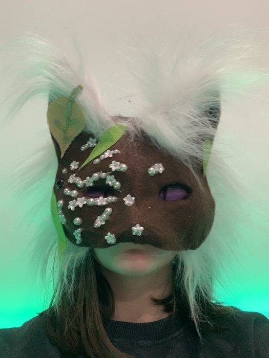 Маска котика з пушком