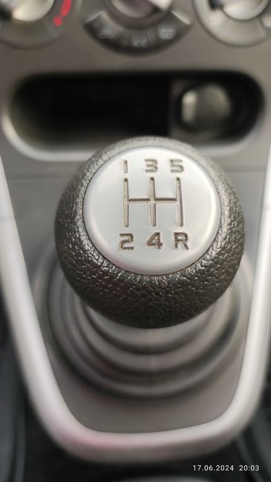 Suzuki SPLASH 1,2  2012
