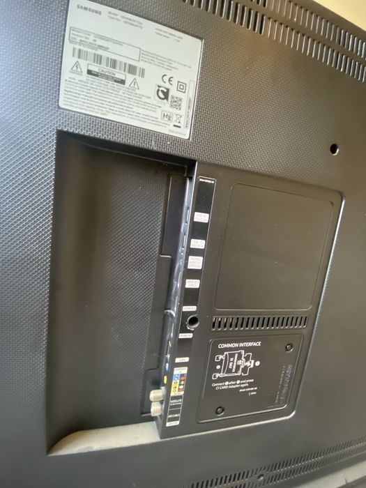 Samsung TV 55’ uszkodzony
