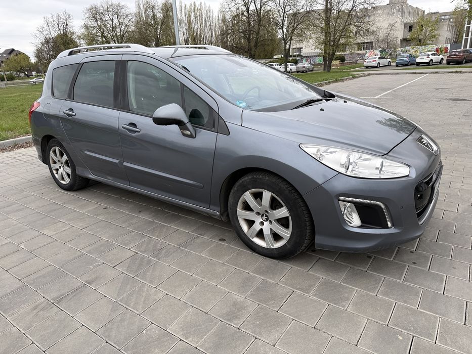 Peugeot 308 2011