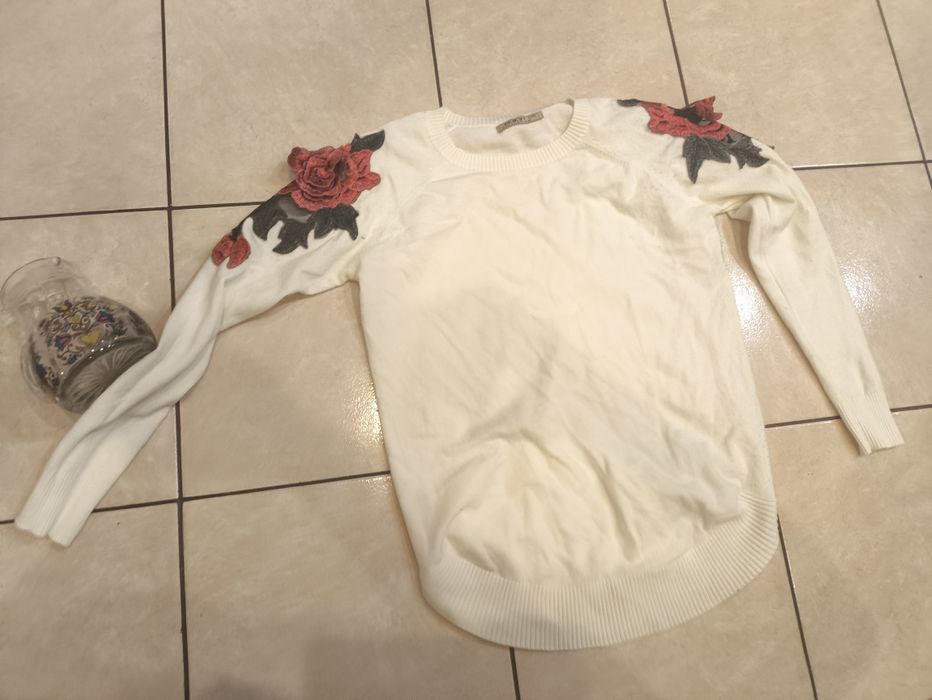Bluzka sweter sweterek haft róża kwiaty 40 L