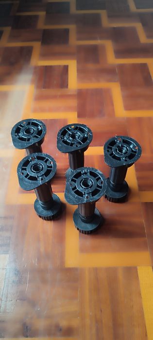 27 pés para móvel ou roupeiro