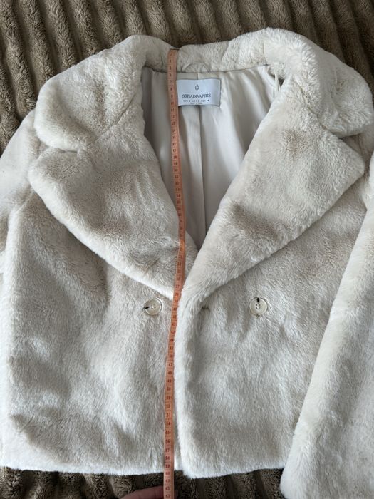 Шубка stradivarius