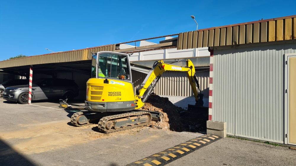 Serviços giratoria com manobrador. .