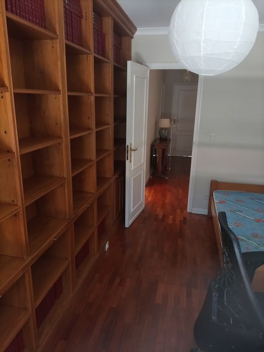 Quartos e uma suite para estudantes universitários  Praça de Espanha