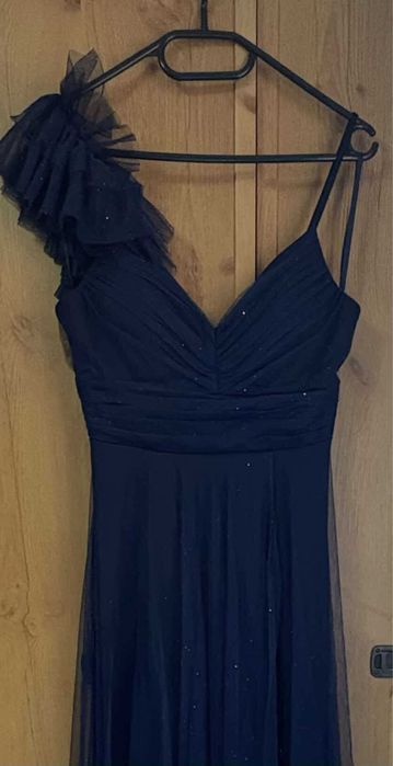 Sukienka studniówkowa