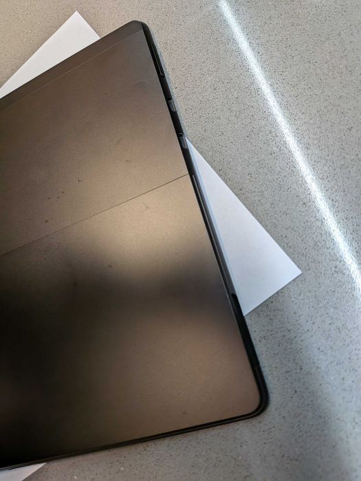 Microsoft Surface Pro X LTE SQ1 8GB/128GB + klawiatura + Spigen