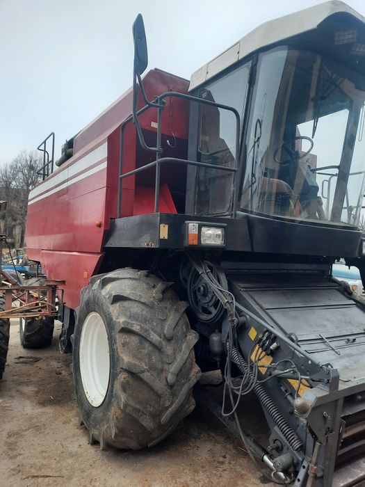 Комбайн КЗС 1218