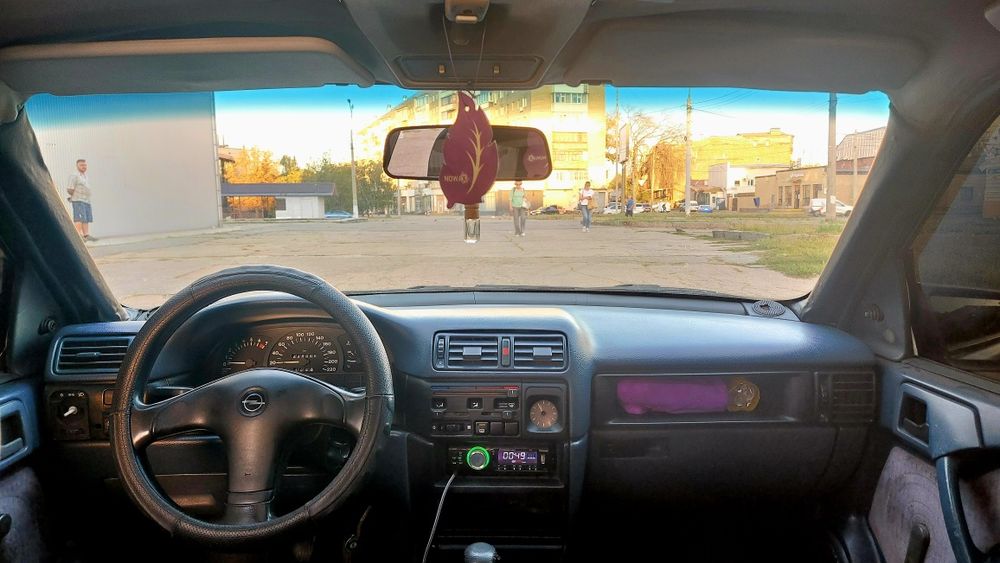 Продам Opel Vectra A 2.0i