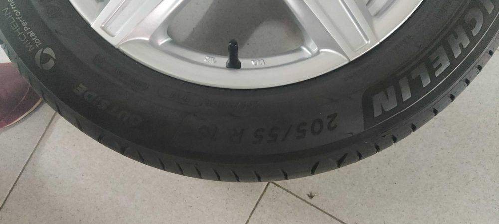 Pneu Michelin total performance e-primacy 205/55R 16