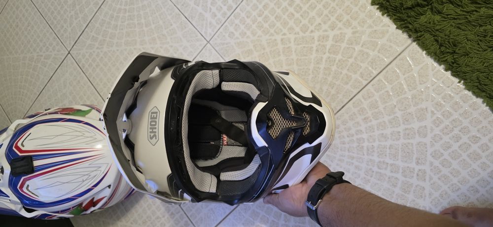 Capacete shoei vfx