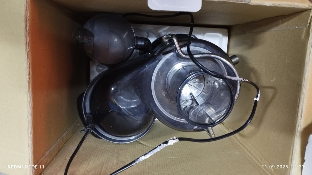 Соковыжималка, электрическая,новая.